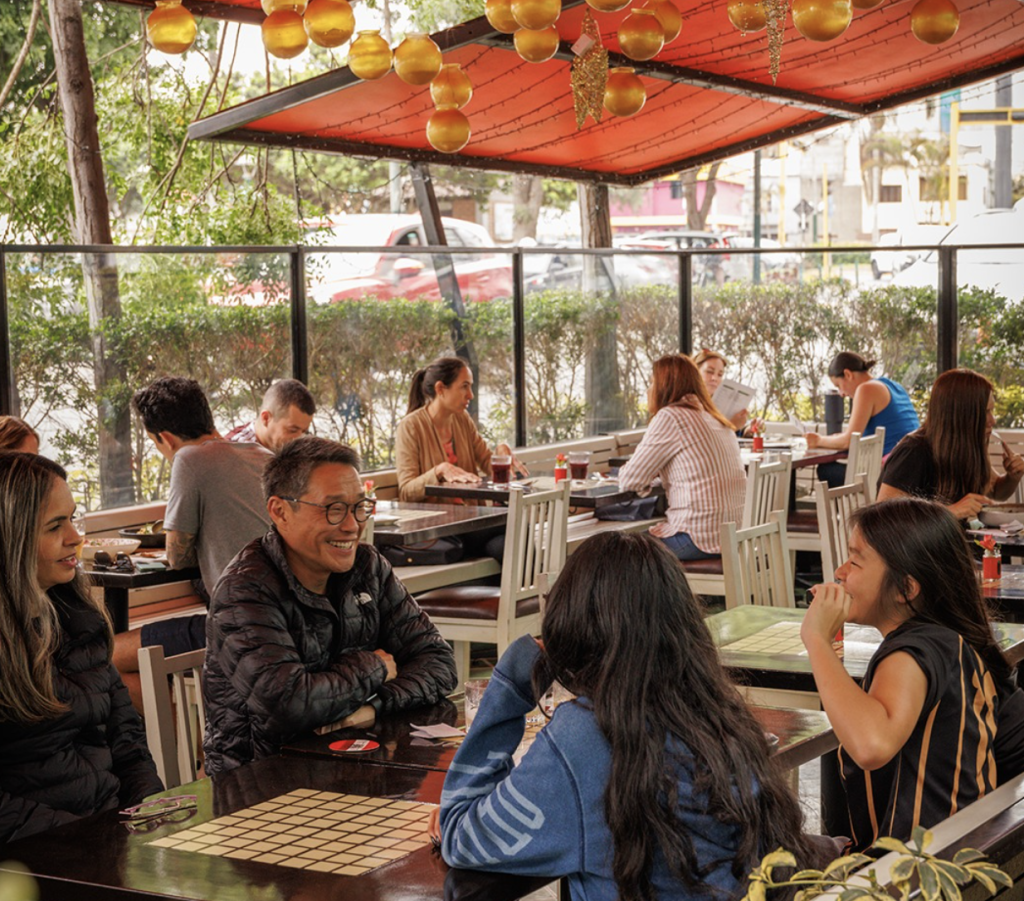 la 73 patio diners, lima peru